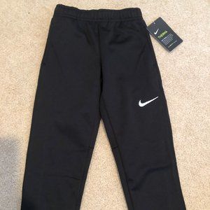 NIKE THERMA BOYS SIZE 4 SWEATPANT